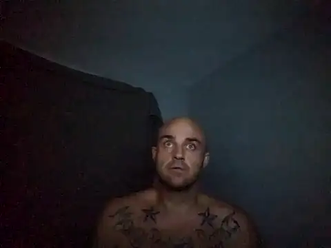 Snapshot of BulbasaurIsmettv chatting on 10.31.25 BulbasaurIsmettv online show from 10.31.25