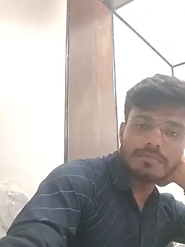 Snapshot of hotbullforgirlz chatting on 10.22.25 hotbullforgirlz online show from 10.22.25