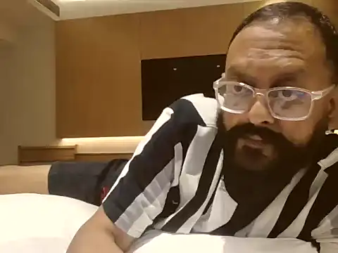 Snapshot of jimforsex1982 chatting on 11.10.25 jimforsex1982 online show from 11.10.25