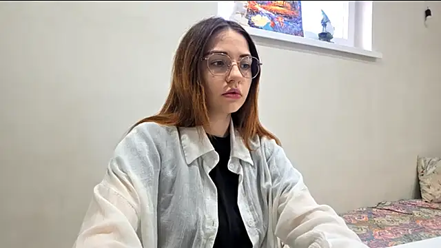 Snapshot of Brevelli_Hope chatting on 10.24.25 Brevelli Hope online show from 10.24.25