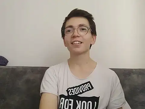 Snapshot of minikkdunyam chatting on 10.24.25 minikkdunyam online show from 10.24.25