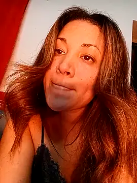 dulcessecretos online show from 12.04.25