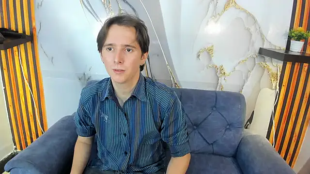 Snapshot of Aaron_LatinMen chatting on 10.24.25 Aaron LatinMen online show from 10.24.25