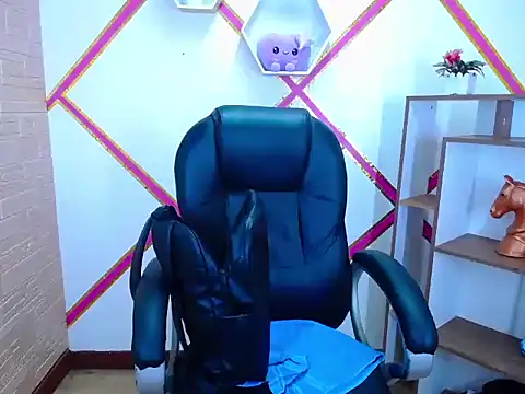 Snapshot of Keith_Amara chatting on 10.24.25 Keith Amara online show from 10.24.25