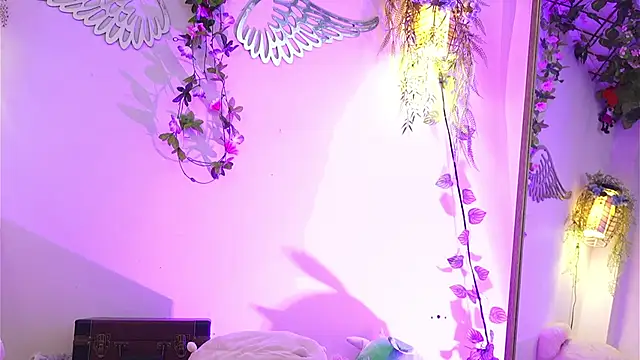 ISA NIXON online show from 11.30.25