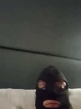 Snapshot of Indriversexo chatting on 10.24.25 Indriversexo online show from 10.24.25