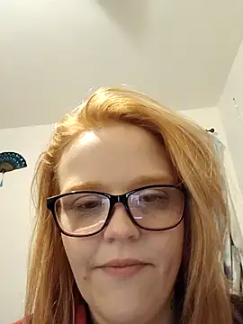 Snapshot of bbsquirrel9 chatting on 10.24.25 bbsquirrel9 online show from 10.24.25