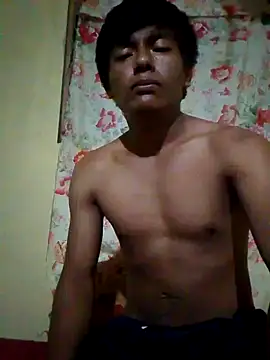 GuzzMiranda18 online show from 11.13.25