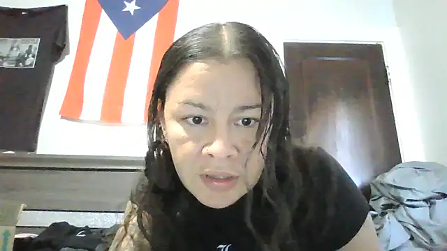 Snapshot of 1SexyPanaRican chatting on 10.30.25 1SexyPanaRican online show from 10.30.25