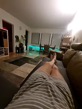 Snapshot of hungrykiten chatting on 11.02.25 hungrykiten online show from 11.02.25