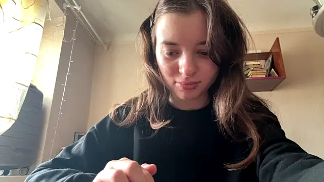 Snapshot of BunkedTempter chatting on 10.29.25 BunkedTempter online show from 10.29.25