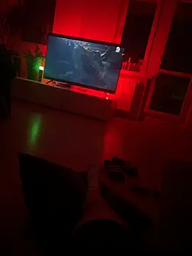 Snapshot of edgarmachtsderbe chatting on 10.28.25 edgarmachtsderbe online show from 10.28.25