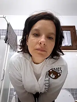 Snapshot of Piediniecollant chatting on 11.11.25 Piediniecollant online show from 11.11.25