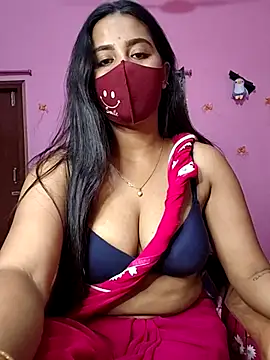 Snapshot of _berry2 chatting on 11.04.25 berry2 online show from 11.04.25