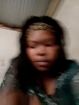 Snapshot of 3bigcuteness chatting on 11.09.25 3bigcuteness online show from 11.09.25