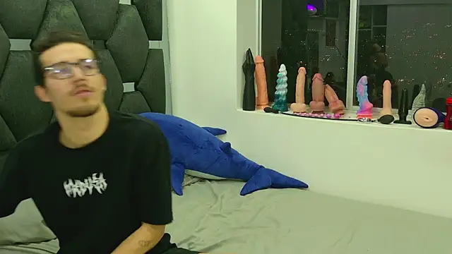 J-Moo online show from 11.06.25