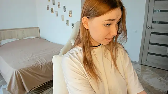 Snapshot of Angella_Mills chatting on 11.10.25 Angella Mills online show from 11.10.25