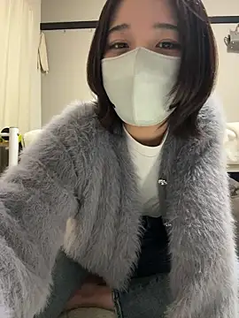 Snapshot of shuri_rin_ch chatting on 11.03.25 shuri rin ch online show from 11.03.25