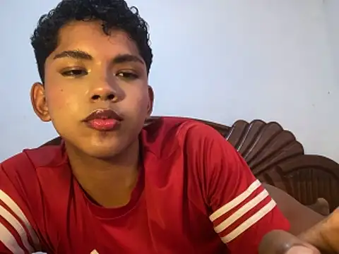 Snapshot of Myrkamndza chatting on 11.10.25 Myrkamndza online show from 11.10.25