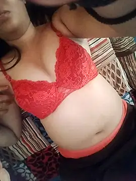 Snapshot of kaju_17 chatting on 10.29.25 kaju 17 online show from 10.29.25