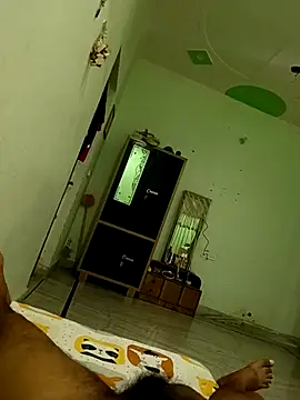 Snapshot of Nikhil_Luv chatting on 10.29.25 Nikhil Luv online show from 10.29.25