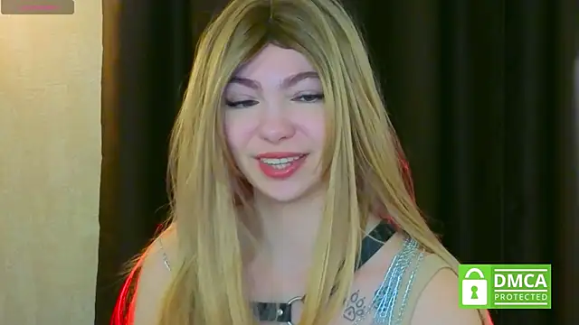 Snapshot of sophiaxoxo chatting on 10.29.25 sophiaxoxo online show from 10.29.25