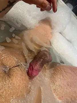 Snapshot of VamosSpain chatting on 10.30.25 VamosSpain online show from 10.30.25