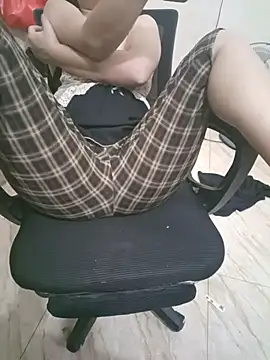 Snapshot of Sexxy_chaua chatting on 10.29.25 Sexxy chaua online show from 10.29.25