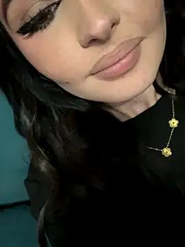 Snapshot of Anastasia-Ro chatting on 11.23.25 Anastasia-Ro online show from 11.23.25