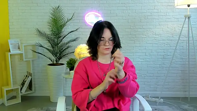 Snapshot of ClarindaKopischke chatting on 11.09.25 ClarindaKopischke online show from 11.09.25