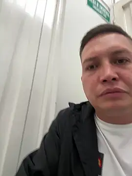 NathanielLux29 online show from 11.07.25