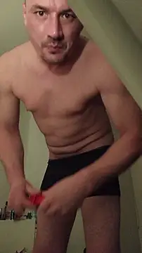 Snapshot of xXIndercentXx chatting on 11.08.25 xXIndercentXx online show from 11.08.25