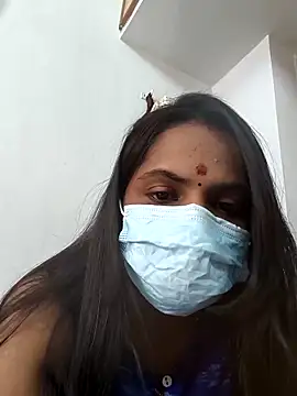 Snapshot of Cutie_Rani chatting on 11.02.25 Cutie Rani online show from 11.02.25