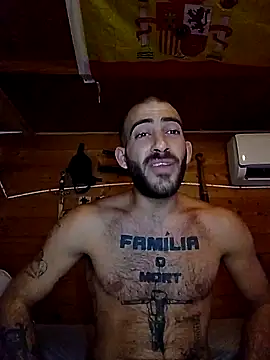 Snapshot of Alicantino69 chatting on 10.30.25 Alicantino69 online show from 10.30.25