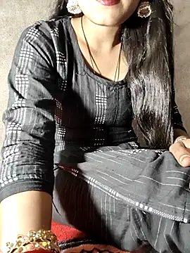 Snapshot of Hot_Simran_01 chatting on 11.02.25 Hot Simran 01 online show from 11.02.25