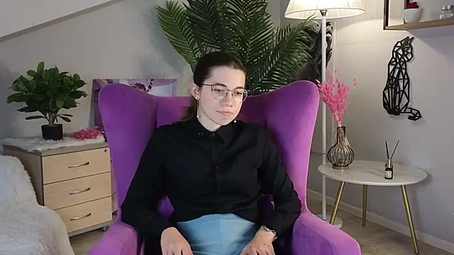 Snapshot of TalishaParadee chatting on 10.31.25 TalishaParadee online show from 10.31.25