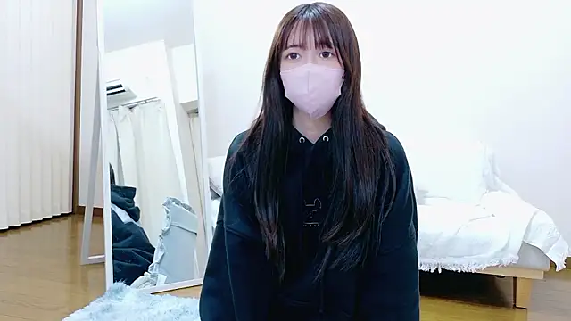 Snapshot of mirei-xxx chatting on 11.17.25 mirei-xxx online show from 11.17.25