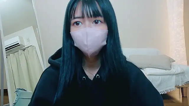 Snapshot of mirei-xxx chatting on 12.03.25 mirei-xxx online show from 12.03.25