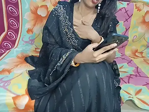 Snapshot of roja-1 chatting on 11.01.25 roja-1 online show from 11.01.25