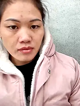 Snapshot of keng-keng chatting on 11.02.25 keng-keng online show from 11.02.25