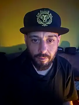 Snapshot of DonJuanDeBomboni chatting on 11.03.25 DonJuanDeBomboni online show from 11.03.25