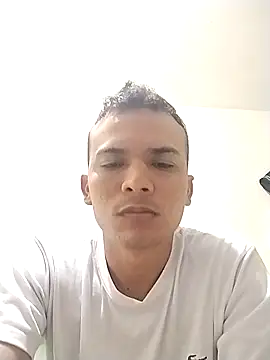 Snapshot of Luisadonis2015 chatting on 11.03.25 Luisadonis2015 online show from 11.03.25