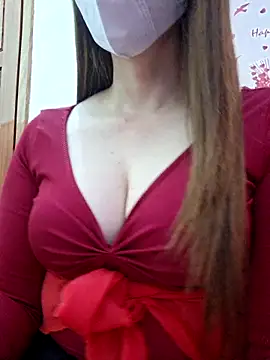 BeyeuCii99 online show from 12.04.25