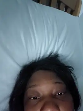 Snapshot of Fiery_QueenTivisay777 chatting on 11.05.25 Fiery QueenTivisay777 online show from 11.05.25