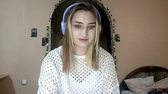 Snapshot of Anabree chatting on 11.05.25 Anabree online show from 11.05.25