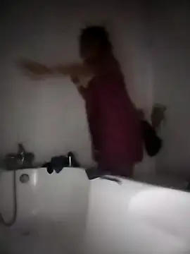 Snapshot of Lollittaxxxx2 chatting on 11.04.25 Lollittaxxxx2 online show from 11.04.25