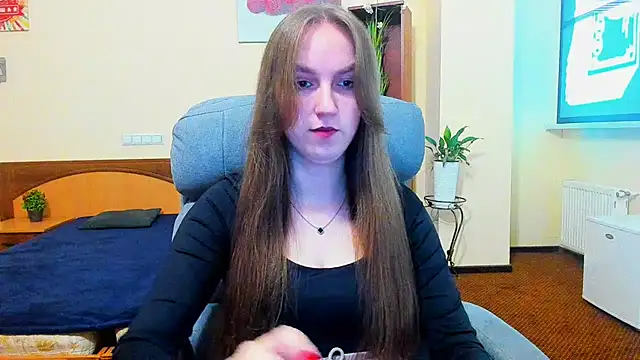 Snapshot of Nesie-Stoun chatting on 11.11.25 Nesie-Stoun online show from 11.11.25