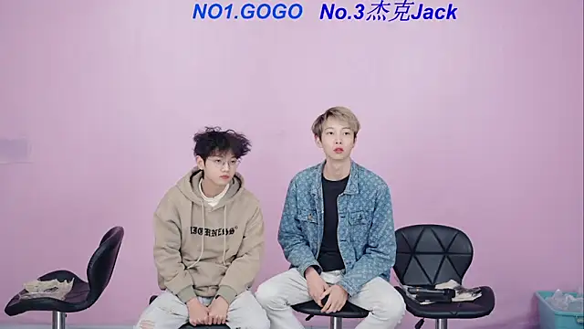 Snapshot of Beautifulboys-999 chatting on 12.02.25 Beautifulboys-999 online show from 12.02.25