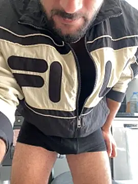 Snapshot of kaan35kaan chatting on 11.25.25 kaan35kaan online show from 11.25.25