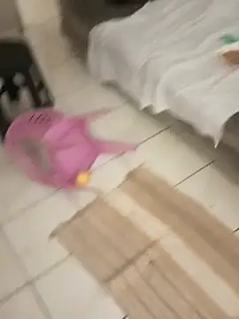 Snapshot of _-_-_putinha chatting on 11.05.25 - - putinha online show from 11.05.25